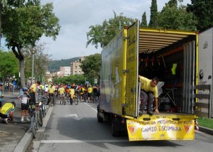 BICIEVENTS-cotxe-escombra